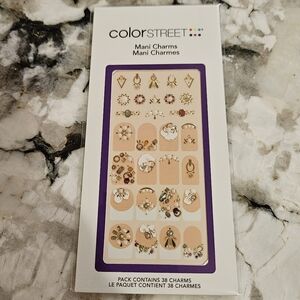 Color Street Pearl Please Mani Nail Charms